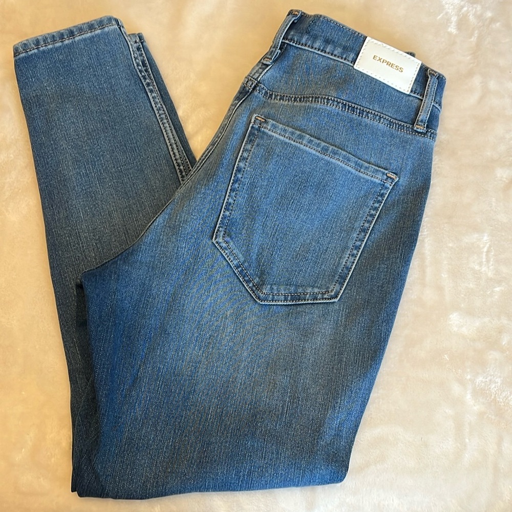 EXPRESS JEANS
